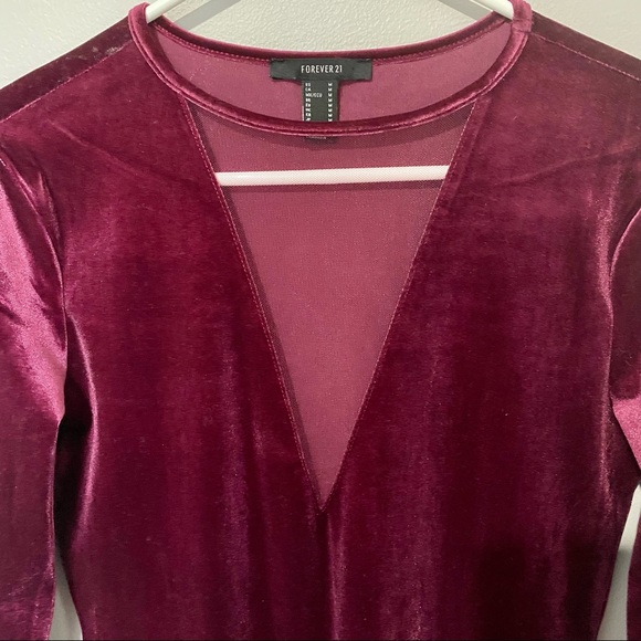 ✨Host Pick✨Forever 21 Velvet Long Sleeve Dress - Picture 2 of 4
